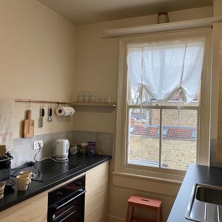Stylish Apt London Excel Olympic Close To Station Lägenhet Exteriör bild