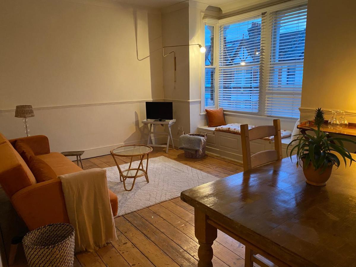 Stylish Apt London Excel Olympic Close To Station Lägenhet Exteriör bild