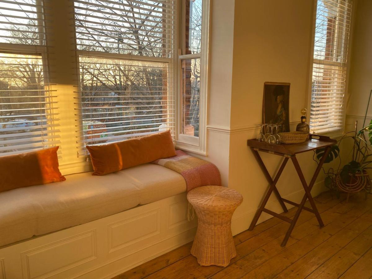 Stylish Apt London Excel Olympic Close To Station Lägenhet Exteriör bild