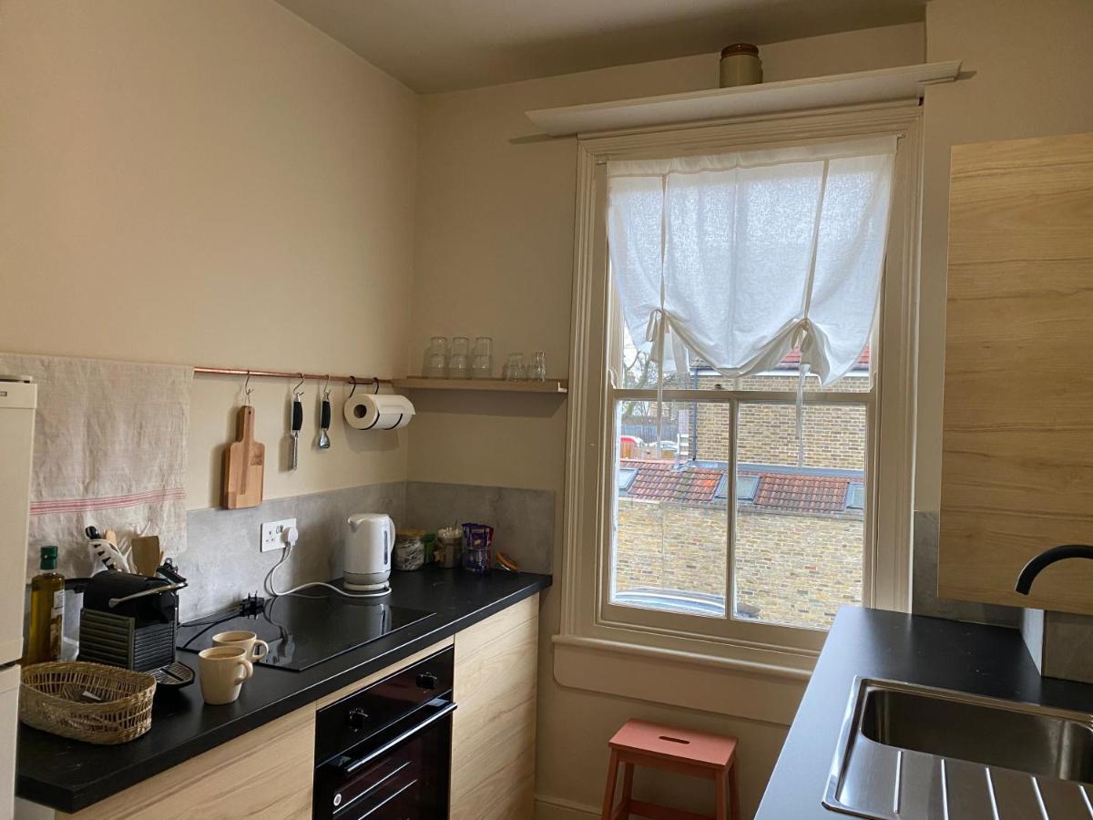 Stylish Apt London Excel Olympic Close To Station Lägenhet Exteriör bild